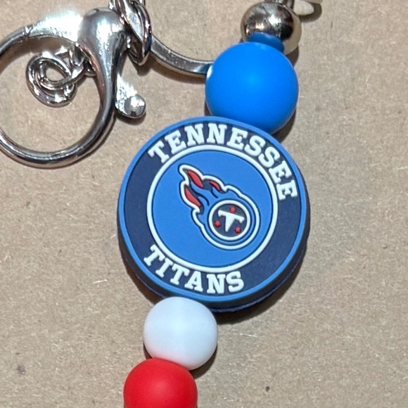 Silicone Bead Keychain - Tennessee Titans - Picture 2 of 2